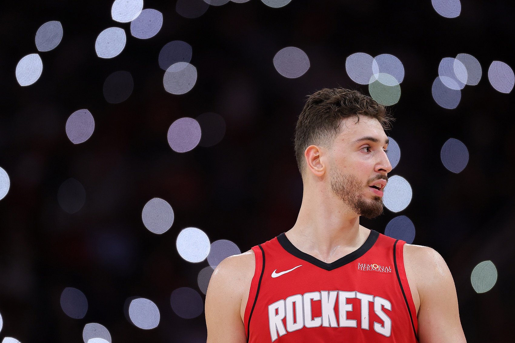 季后赛造犯规榜：申京31次领跑 约基奇穆雷并列第二