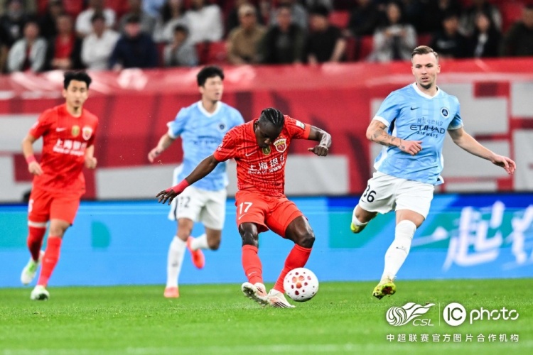 刘祝润第86分钟扳平 海港1-1战平深圳新鹏城