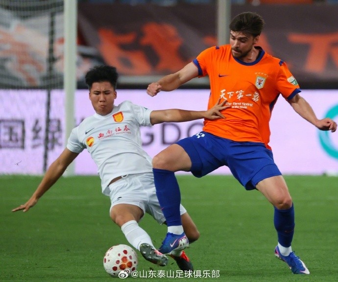 马德鲁加独中两元 谢文能补时锁胜 山东泰山3-1重庆铜梁龙 马德鲁加独中两元 谢文能补时锁胜 山东泰山3-1重庆铜梁龙
