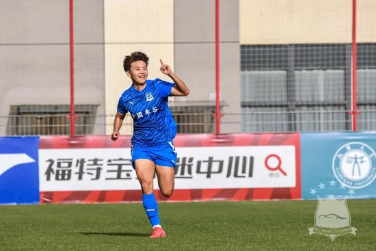 王霜状态回升仍需等待国家队征召 常卫魏:保守使用不冒险 王霜状态回升仍需等待国家队征召 常卫魏:保守使用不冒险