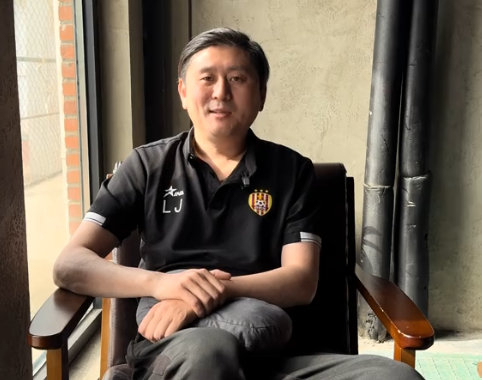 前国安冠军功臣路姜脑梗后遗症:颈动脉堵死,一条腿无力走路摇晃 前国安冠军功臣路姜脑梗后遗症:颈动脉堵死,一条腿无力走路摇晃