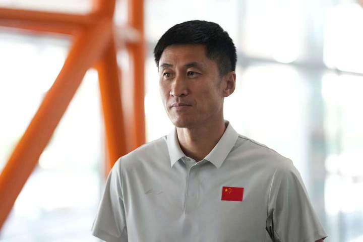马宁傅明周飞飞赴迈阿密 中国裁判组启动世界杯10天冲刺 马宁傅明周飞飞赴迈阿密 中国裁判组启动世界杯10天冲刺