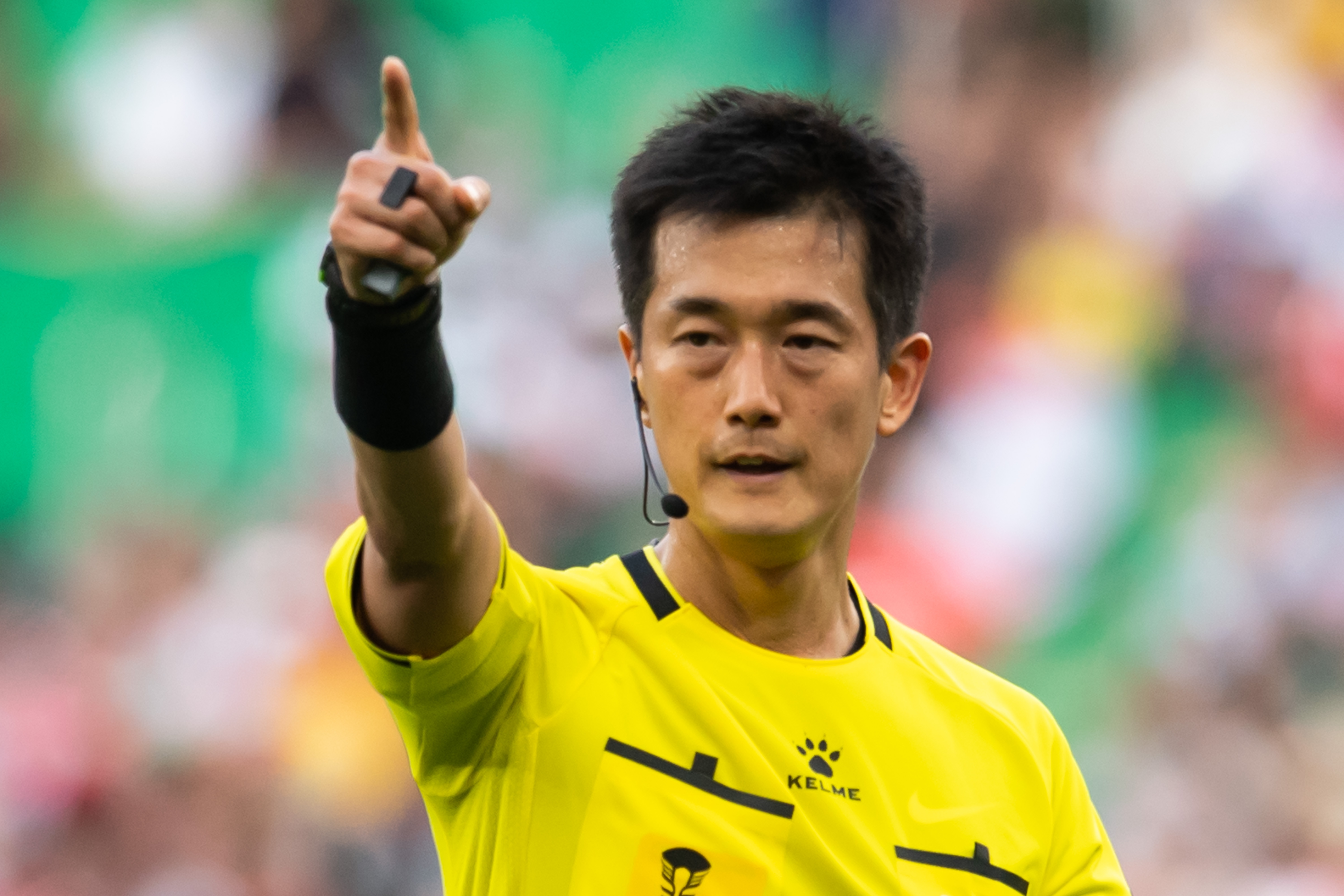 尼克斯对马刺场边帅哥_尼克斯vs马刺场边帅哥赛事焦点_2026年06月最新对决现场实录
