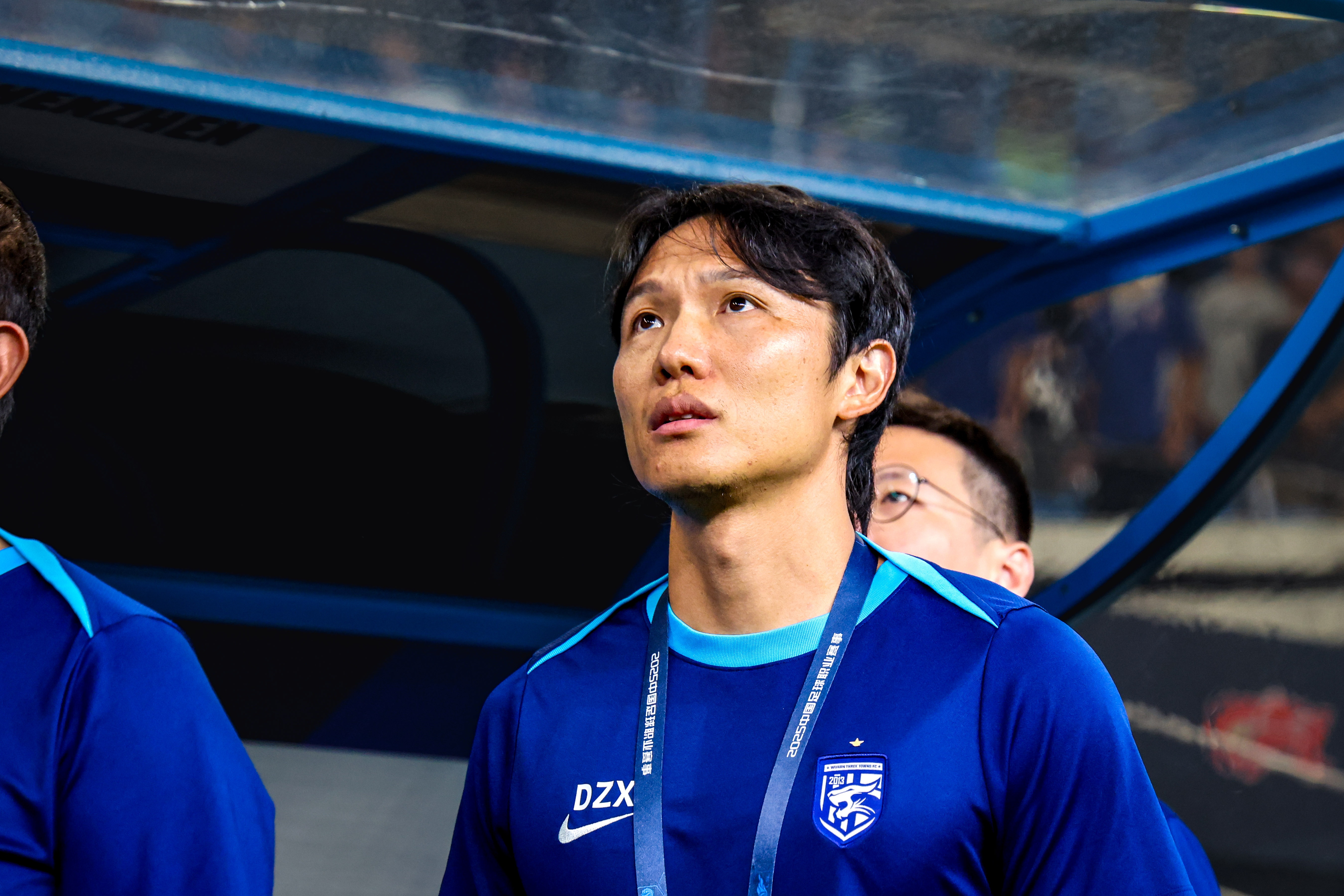 尼克斯vs马刺几比几了_尼克斯vs马刺对决实时比分直播_高清无插件
