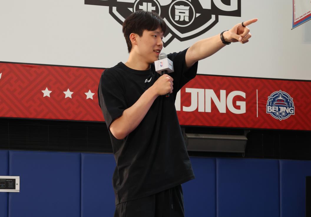 马刺vs尼克斯最新阵容_马刺对阵尼克斯最新阵容曝光_2026赛季前瞻